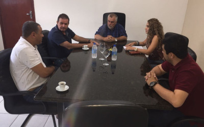  Falta de ônibus entre Três Lagoas e Inocência é tema de reunião entre vereadores e o deputado Eduardo Rocha