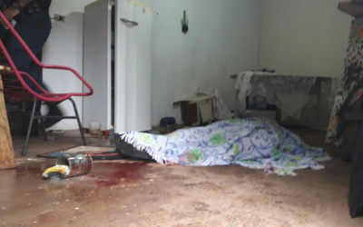 Homem é morto a facadas em Três Lagoas; esposa presa em flagrante é a principal suspeita