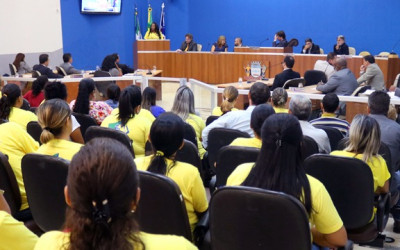 Trabalhadores da Educação pedem apoio para jornada de 6h