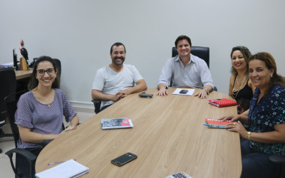 Vereadores reúnem-se com grupo  do Departamento Pedagógico  para tratar da automutilação