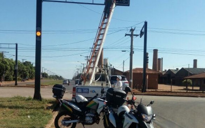 Semáforo da avenida Ponta Porã com Egídio Thomé já esta em funcionamento