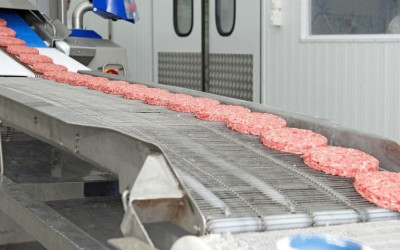 Fábrica de hambúrguer da Marfrig será implantada em Bataguassu, anunciou Azambuja