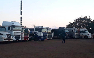 Caminhoneiro três-lagoense fala como está a greve no estado de Goiás