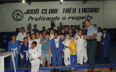 PM realiza palestra de prevenção às drogas em Três Lagoas
