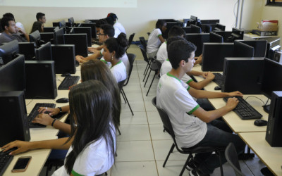 Inscrições para cursos de Operador de Computador e Vendedor vão até 6 de abril