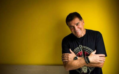 Internado desde março, Jerry Adriani anuncia que está com câncer