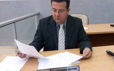 Com apoio de deputados, Luciano Dutra conquistará quadra coberta para escola