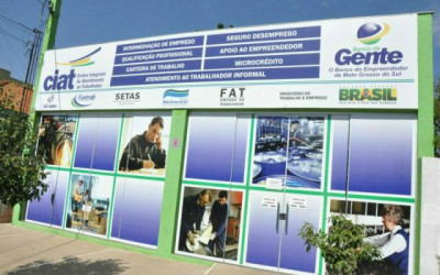 Casa do trabalhador oferece 100 vagas para motorista carreteiro