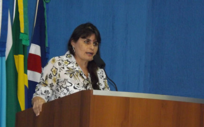 Grupo usa tribuna para reivindicar atendimento especializado para autistas