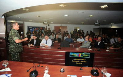 Na Fiems, Exército apresenta oportunidade de negócios a empresários de MS