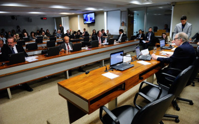 Reforma trabalhista já recebeu dez emendas no Senado