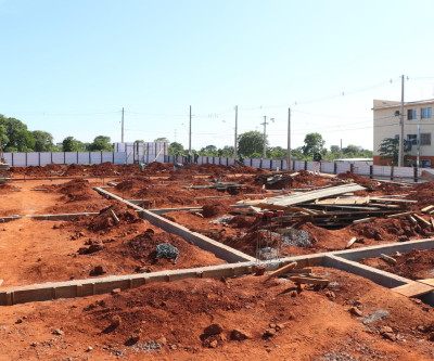 Obras do CEI e Escola do Novo Oeste estão em pleno andamento