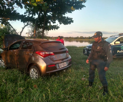 Ladrão furta veículo, cheira cocaína leva para-choque 