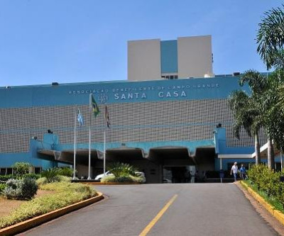Edifício da Santa Casa  oferece risco há seis anos