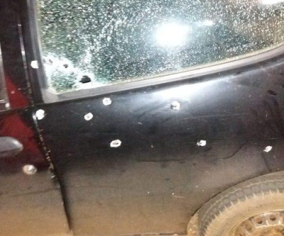 Casal tem carro ‘crivado’ de balas por pistoleiros em Ponta Porã