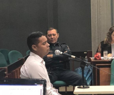 Preso levado a júri por envenenar agentes penitenciários é absolvido