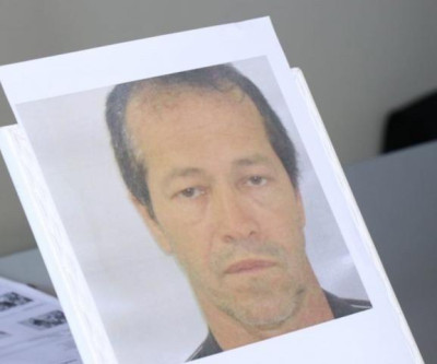 Ex-PM relata surto e que ouviu voz da morta reclamando da cova e da roupa