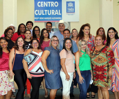 Professores aprovados em concurso tomam posse em Três Lagoas
