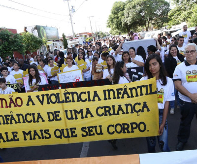 Caminhada chama à atenção para a luta contra violência, abuso e exploração sexual de crianças e adolescentes