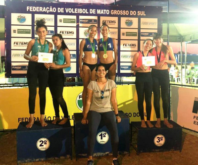 Atletas de Três Lagoas conquistam medalhas na 4ª Etapa do Circuito Estadual de Vôlei de Praia