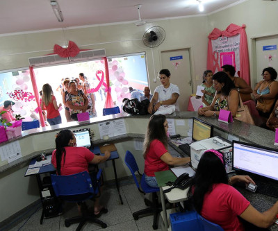 Ações da Saúde movimentaram Clínica da Mulher em Outubro Rosa 