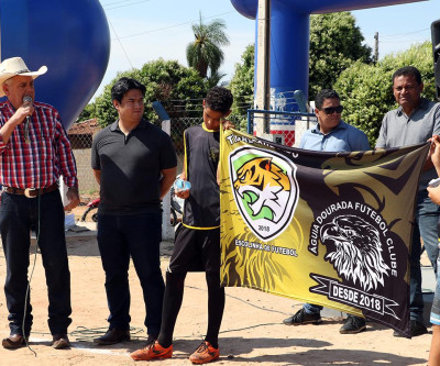Moradores do Bairro Alto da Boa Vista ganham campo de futebol totalmente readequado