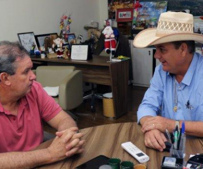 Deputado Eduardo Rocha conversa com prefeito Ângelo Guerreiro sobre melhorias para Três Lagoas