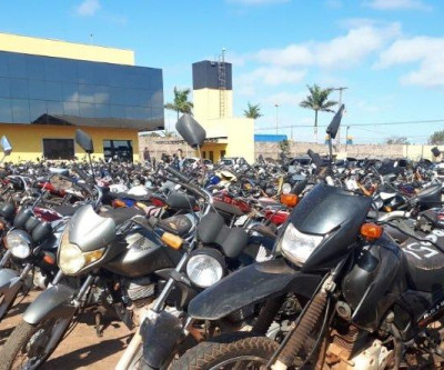 Com lances a partir de R$ 404, mais de 400 veículos são leiloados pelo Detran-MS