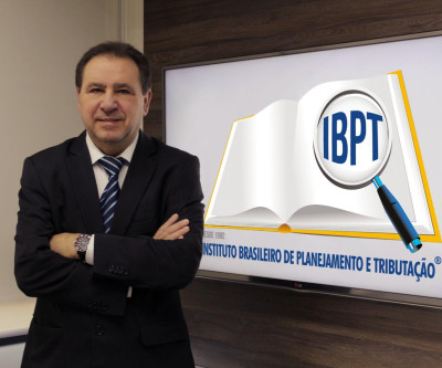 Alta tributação sobre combustíveis, uma trava no desenvolvimento do país