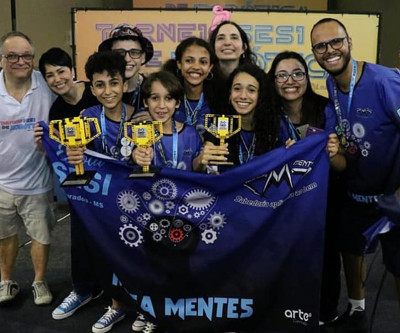 Escola do Sesi de Dourados conquista 3º lugar e segue para etapa nacional de torneio de robótica