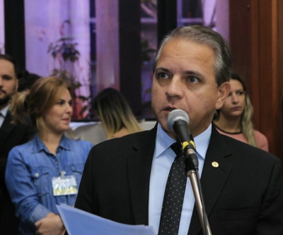 Sofrendo há anos, moradores de Paranhos e Sete Quedas recorrem a Coronel David por asfalto na região