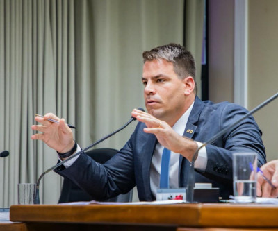 Contrariando notificação da CPI, funcionário da Energisa vai até USP-São Carlos 