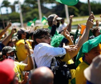 Estado democrático de direito é ameaçado em plena pandemia