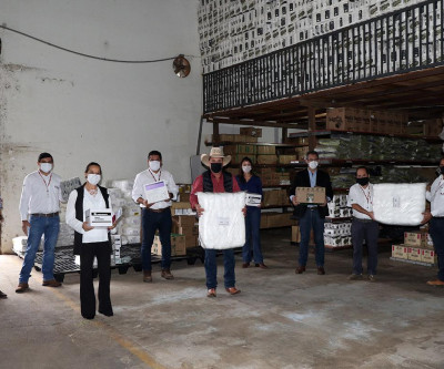 Prefeitura recebe doação de mais de 11 mil itens de proteção individual da Júlio Simões Logística