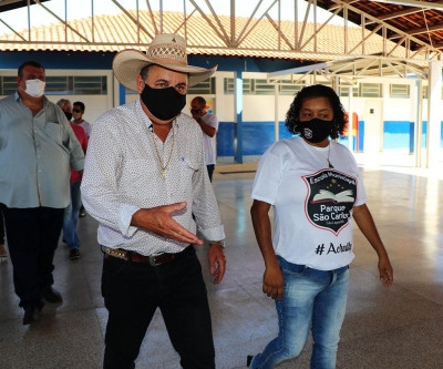Angelo Guerreiro e secretários se reúnem com vereadores de Três Lagoas para apresentar reforma de escolas e protocolo de segurança da volta às aulas