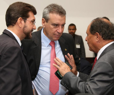 Sessão na Assembleia do Estado é marcada com críticas ao Governo Temer 