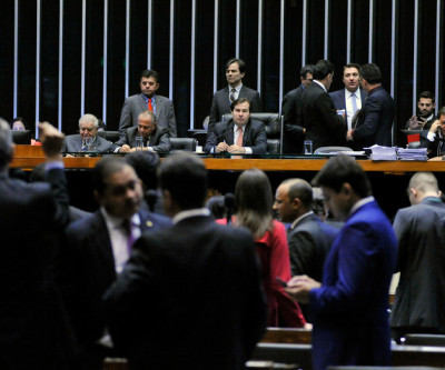 Oposição protocola novo pedido de impeachment de Temer; já existem oito