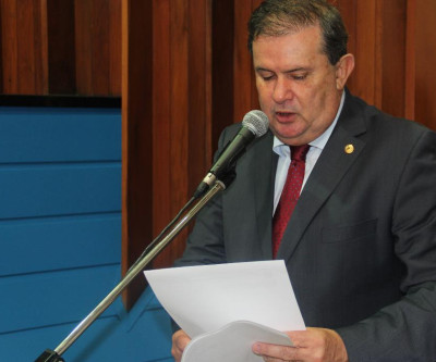Deputado Eduardo Rocha reivindica reformas de pontes na cidade de Paranaíba