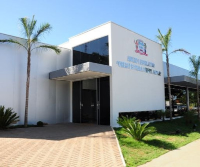 Empresa que deveria ter construído indústria, quer doação de área equivalente a 8 quarteirões