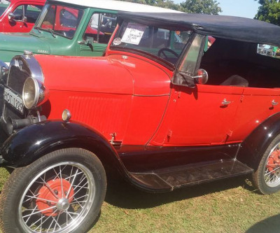 7º Encontro de Carros Antigos reúne raridades na Lagoa Maior 