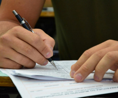Prefeitura abre concurso com 62 vagas e salário de até R$ 9,6 mil