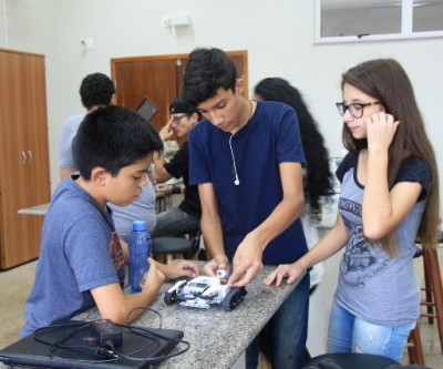 IFMS oferta curso de robótica a alunos da rede pública em Três Lagoas
