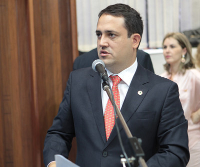 Deputado Márcio Fernandes defende redução do ICMS do “boi em pé” de 12% para 7%