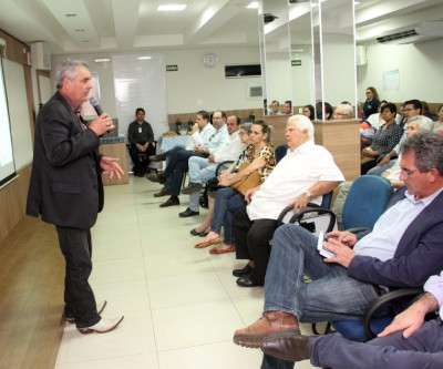 Prefeito de Três Lagoas promove encontro regional para discussão do atendimento hospitalar