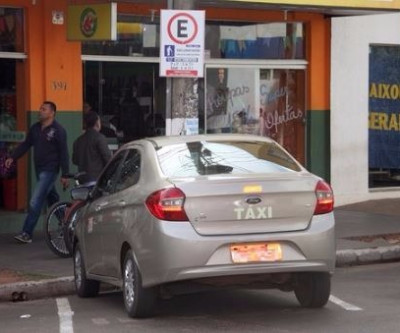 Idosos e deficientes ficam isentos de tarifa de estacionamento em Três Lagoas