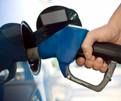 Litro da gasolina pode passar de R$ 4,70 com reajuste de PIS/Cofins