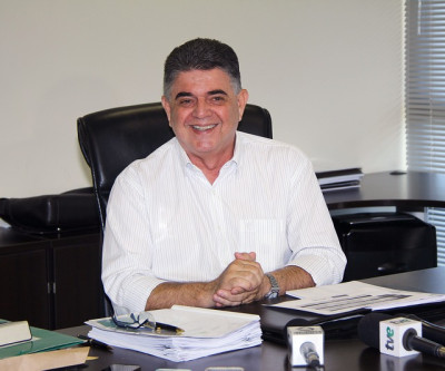 Denunciado à Justiça por improbidade, secretário de Fazenda sai em férias 