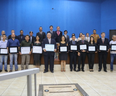 Câmara entrega título de Cidadão, Moções de Congratulação e Mérito Esportivo