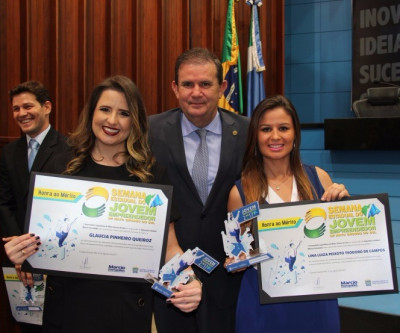 Deputado Eduardo Rocha homenageia publicitária e nutricionista em evento na ALMS