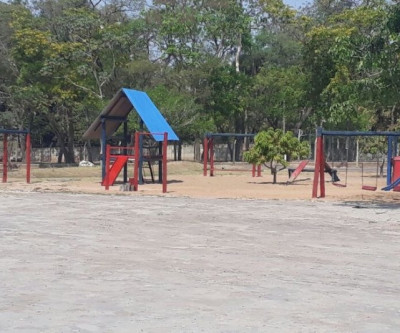 Parquinhos e acesso aos quiosques do Balneário recebem reformas